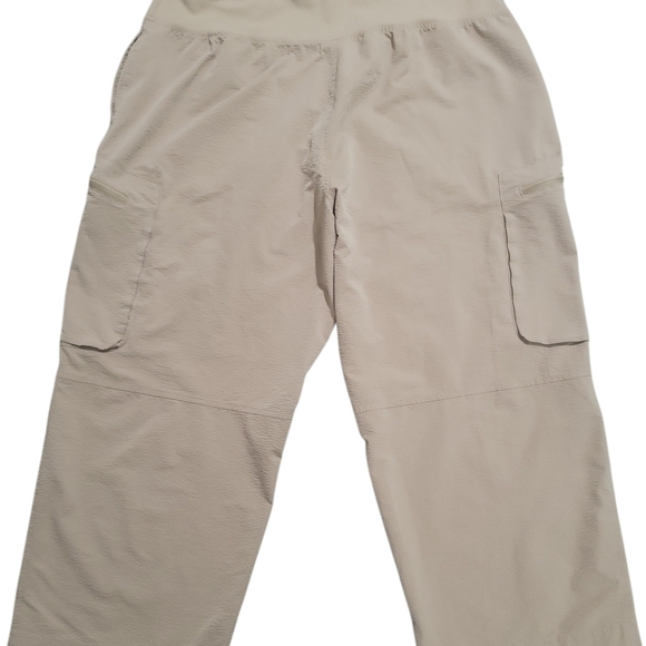 SAGE Collective Tan Textured Cropped Cargo Pants Size XL Elastic Waist Pockets - Picture 6 of 14